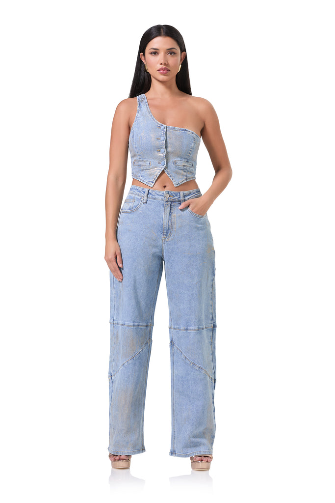 women's mid rise barrel shaped jean in a gold metallic wash